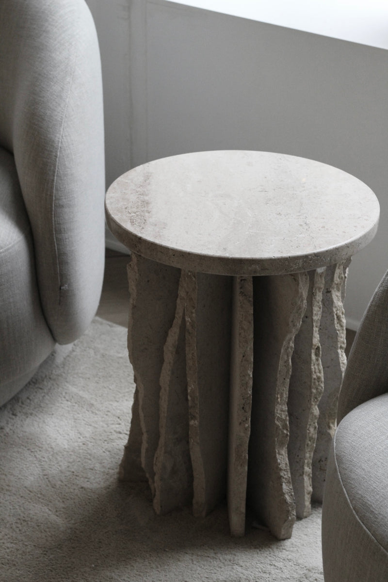 Sofa/sidebord i travertin